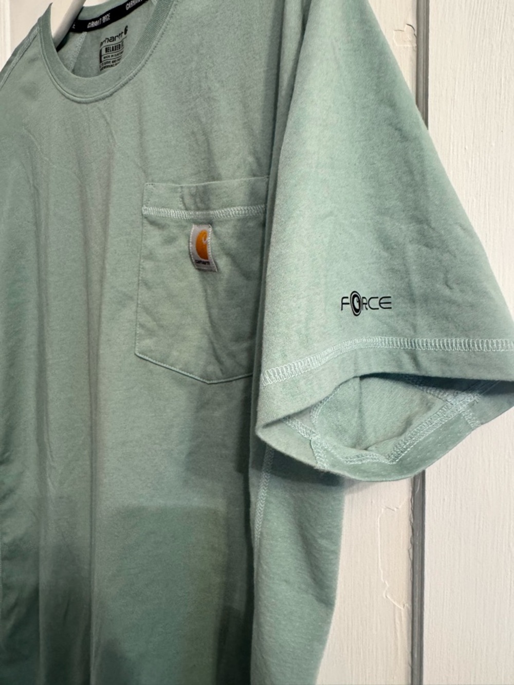 NWOT Men’s Carhartt T-shirt - Picture 2 of 5